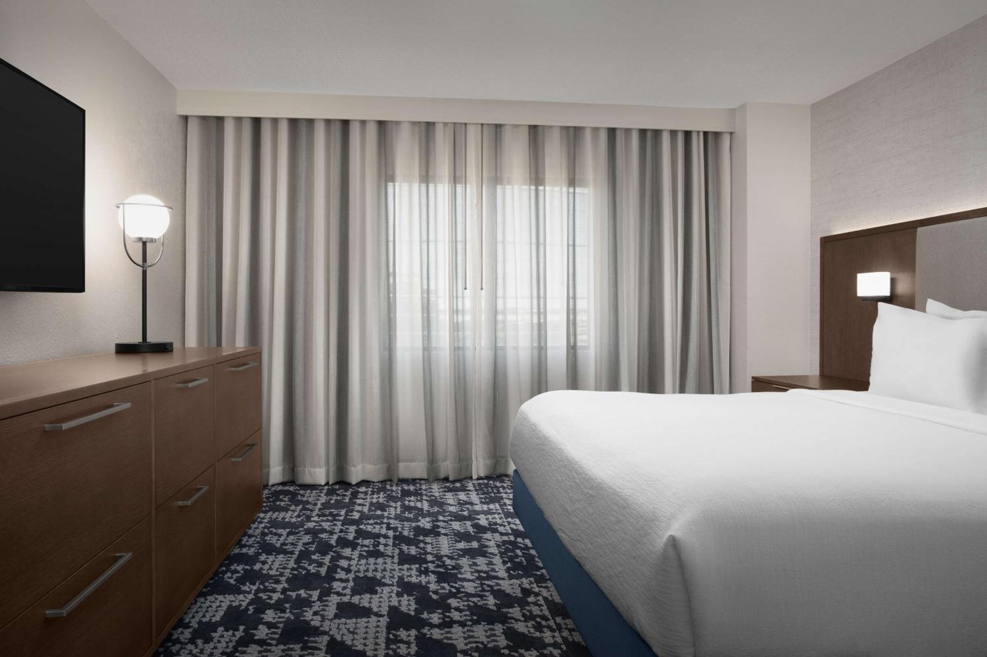 Embassy Suites By Hilton Dallas Near The Galleria Zewnętrze zdjęcie